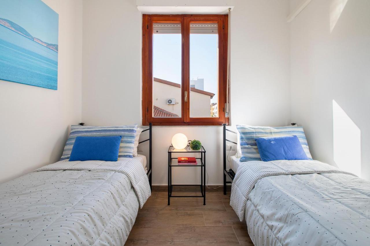 Pufferfish Apartment With Private Terrace Alghero Esterno foto