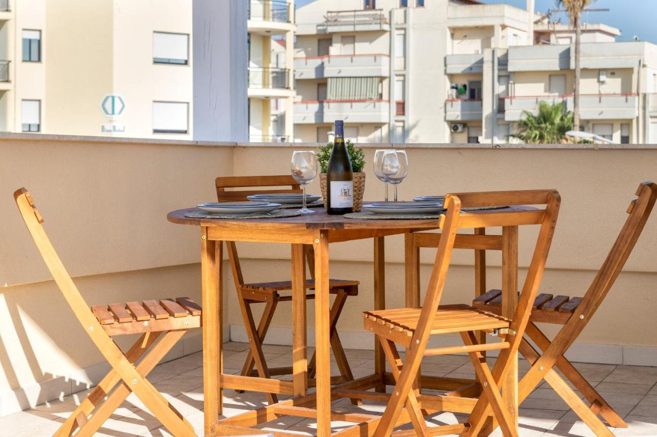 Pufferfish Apartment With Private Terrace Alghero Esterno foto