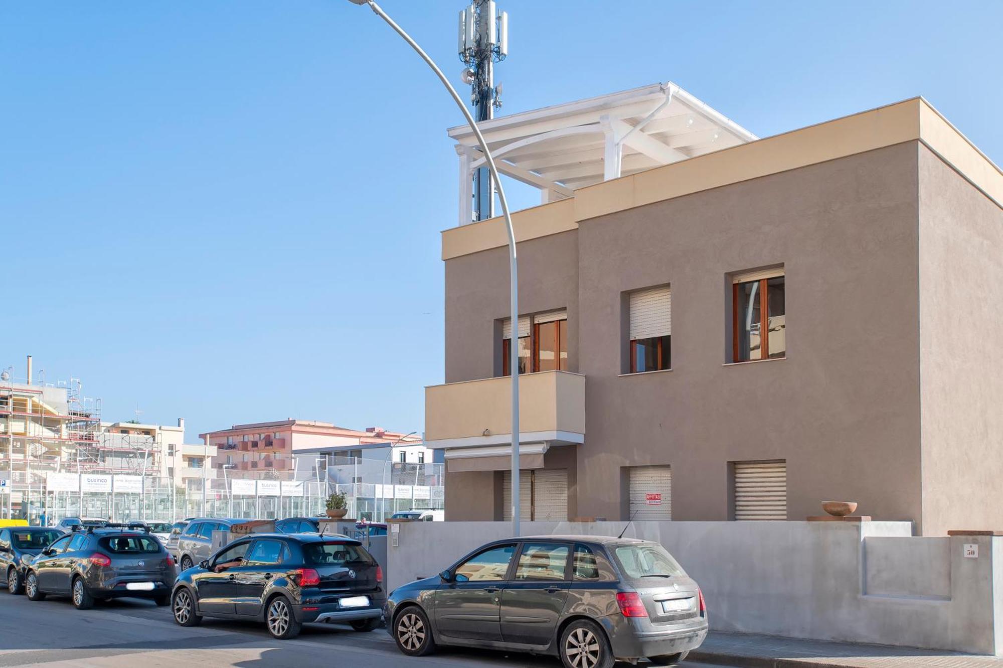 Pufferfish Apartment With Private Terrace Alghero Esterno foto